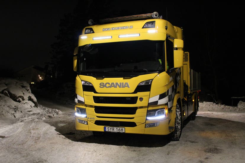Solskjerm 30cm Flat for Scania NG med Vision X LED-ramper