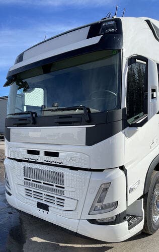 Frontplast/Skilt for montering foran Volvo FM5/FMX