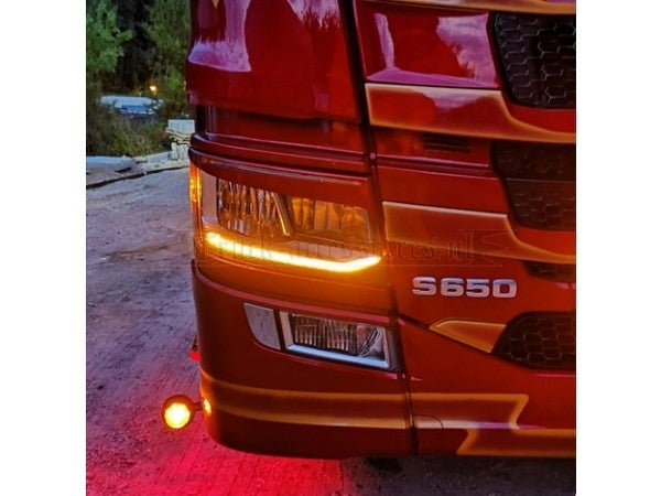 Oransje posisjonslys LED for Scania S + R 2016+